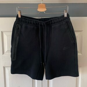 Men’s Nike Tech Shorts